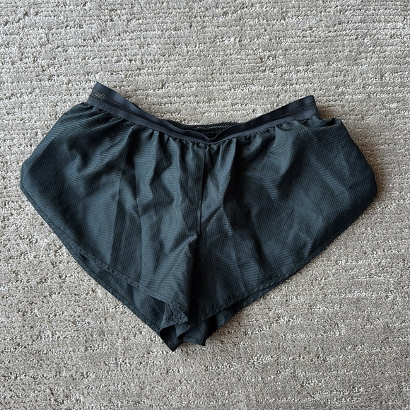 IVY PARK Black Mesh Athletic Shorts - Picture 3 of 5